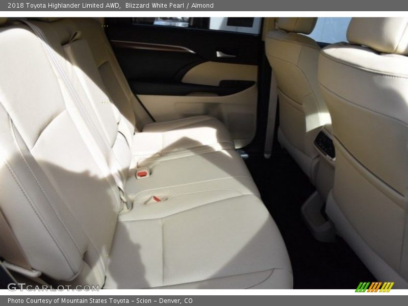 Blizzard White Pearl / Almond 2018 Toyota Highlander Limited AWD