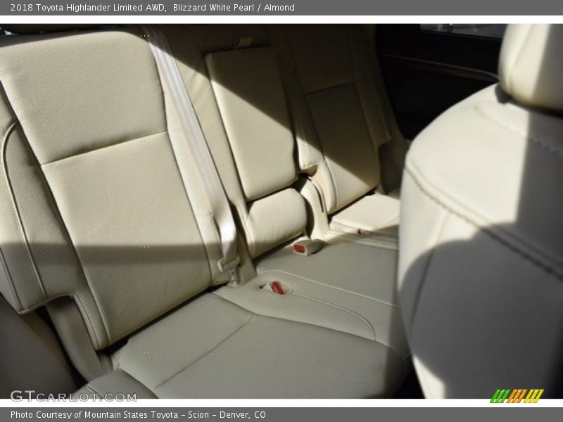 Blizzard White Pearl / Almond 2018 Toyota Highlander Limited AWD