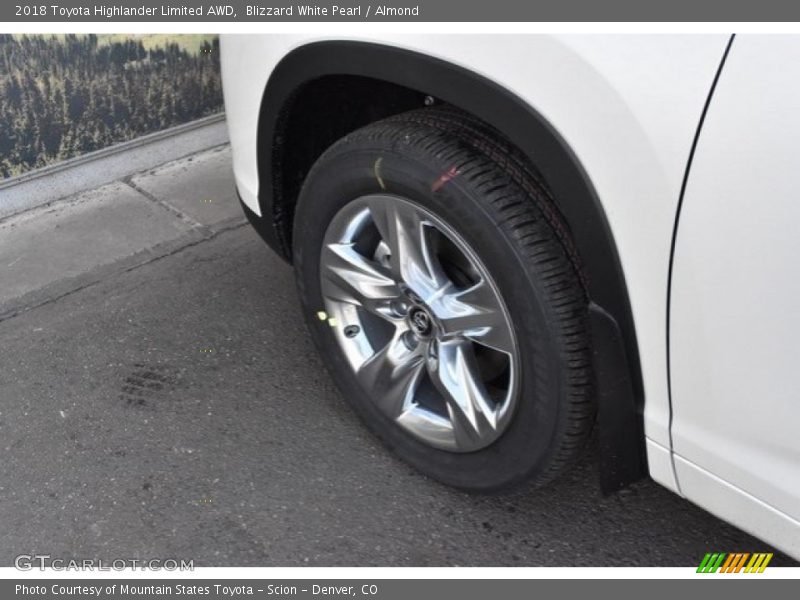 Blizzard White Pearl / Almond 2018 Toyota Highlander Limited AWD