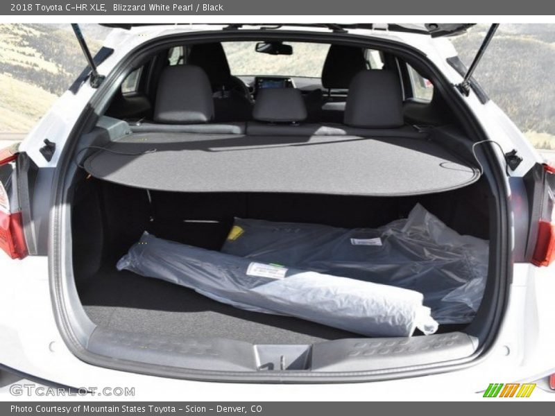 Blizzard White Pearl / Black 2018 Toyota C-HR XLE
