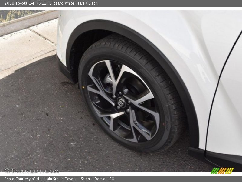 Blizzard White Pearl / Black 2018 Toyota C-HR XLE