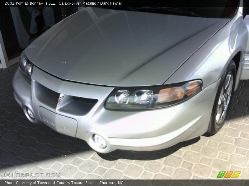 Galaxy Silver Metallic / Dark Pewter 2002 Pontiac Bonneville SLE