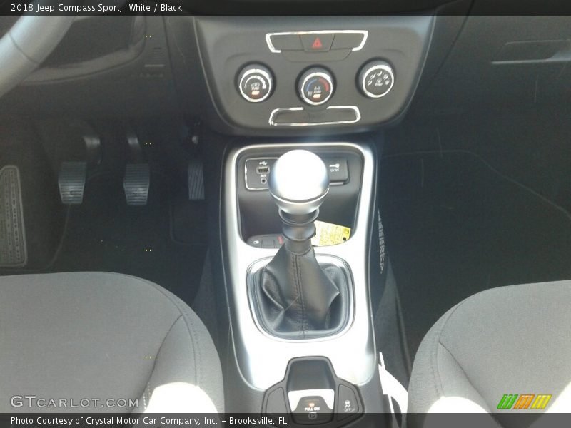 White / Black 2018 Jeep Compass Sport