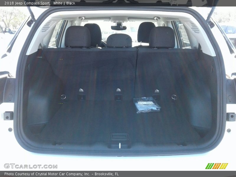 White / Black 2018 Jeep Compass Sport