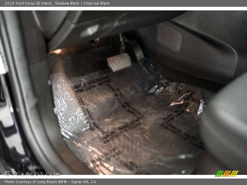 Shadow Black / Charcoal Black 2016 Ford Focus SE Hatch