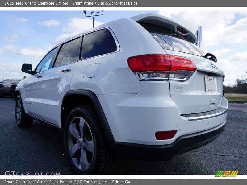 Bright White / Black/Light Frost Beige 2015 Jeep Grand Cherokee Limited