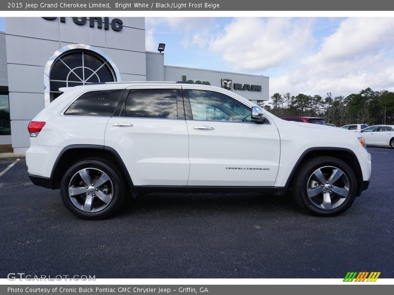 Bright White / Black/Light Frost Beige 2015 Jeep Grand Cherokee Limited