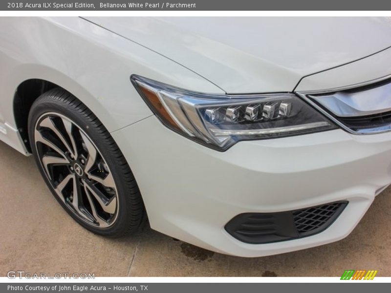 Bellanova White Pearl / Parchment 2018 Acura ILX Special Edition