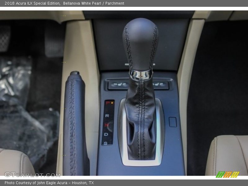  2018 ILX Special Edition 8 Speed Dual-Clutch Automatic Shifter