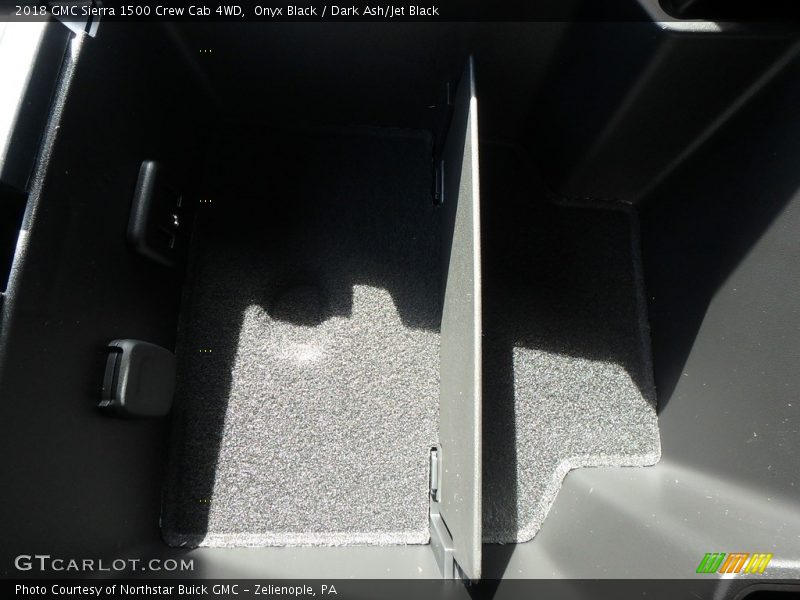 Onyx Black / Dark Ash/Jet Black 2018 GMC Sierra 1500 Crew Cab 4WD