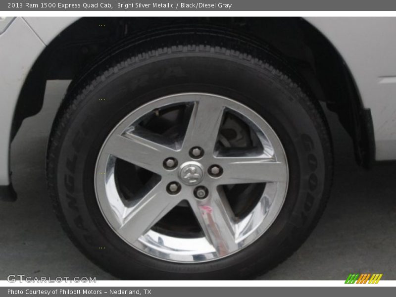 Bright Silver Metallic / Black/Diesel Gray 2013 Ram 1500 Express Quad Cab