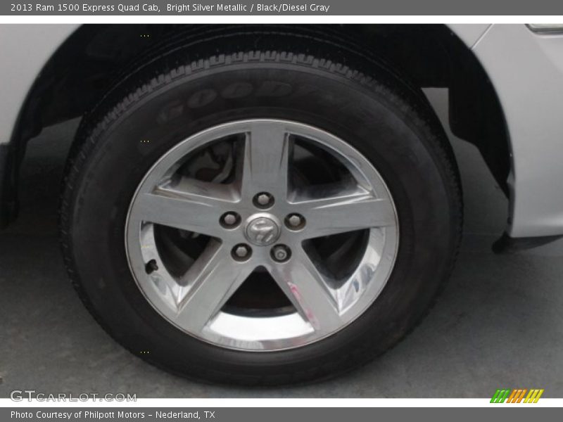 Bright Silver Metallic / Black/Diesel Gray 2013 Ram 1500 Express Quad Cab