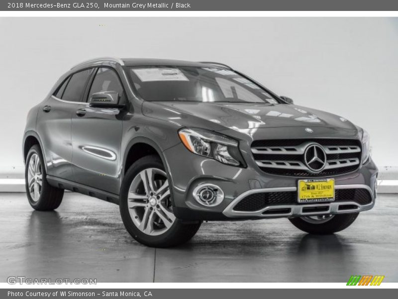 Mountain Grey Metallic / Black 2018 Mercedes-Benz GLA 250