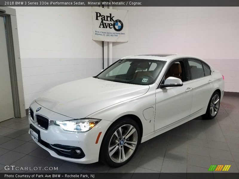 Mineral White Metallic / Cognac 2018 BMW 3 Series 330e iPerformance Sedan