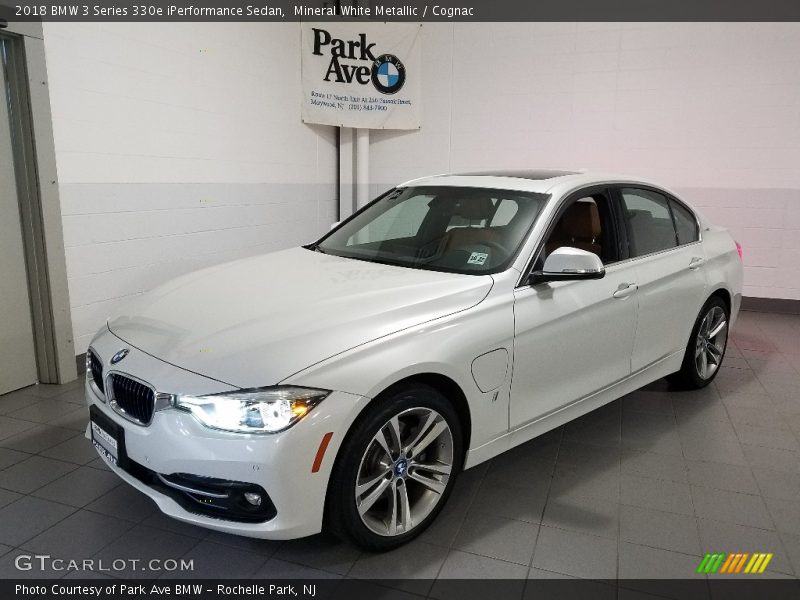Mineral White Metallic / Cognac 2018 BMW 3 Series 330e iPerformance Sedan