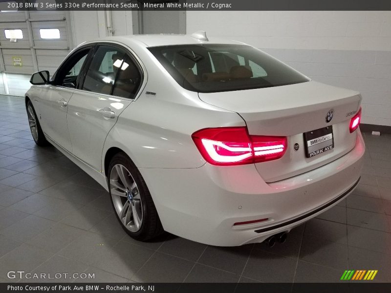 Mineral White Metallic / Cognac 2018 BMW 3 Series 330e iPerformance Sedan