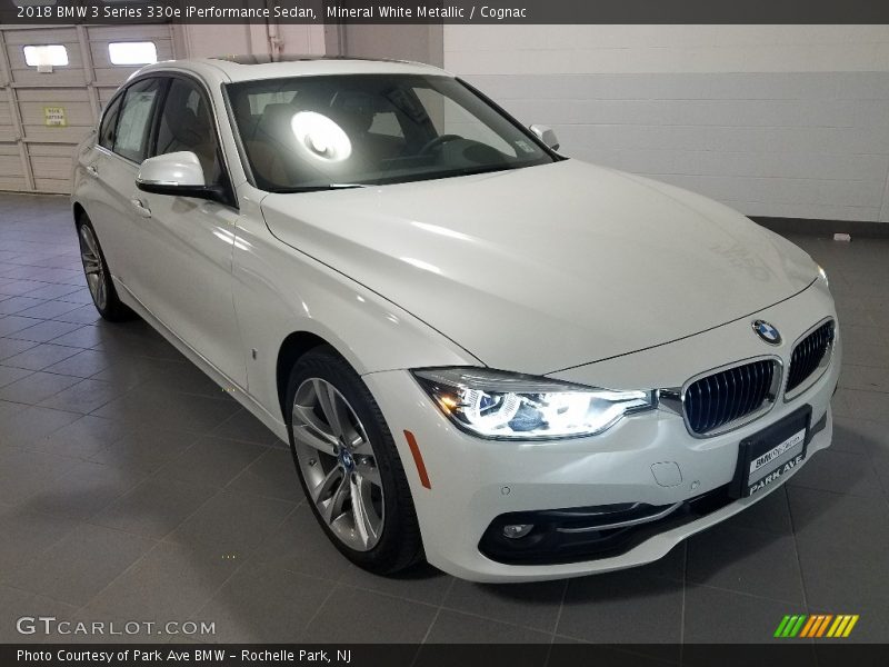 Mineral White Metallic / Cognac 2018 BMW 3 Series 330e iPerformance Sedan