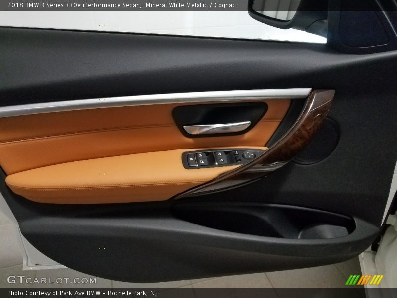 Mineral White Metallic / Cognac 2018 BMW 3 Series 330e iPerformance Sedan