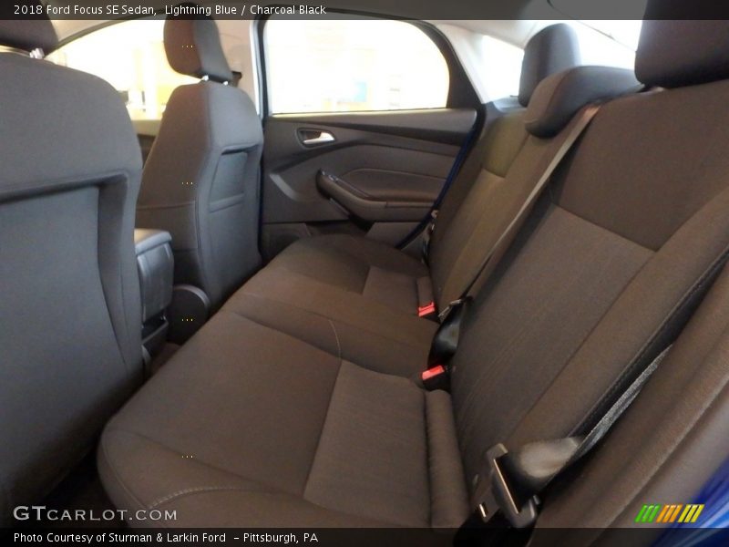 Lightning Blue / Charcoal Black 2018 Ford Focus SE Sedan