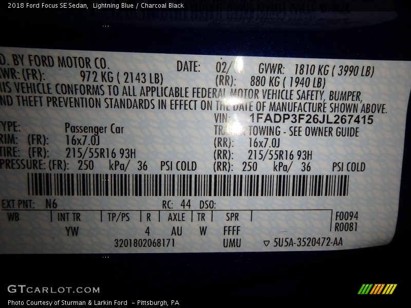 Lightning Blue / Charcoal Black 2018 Ford Focus SE Sedan