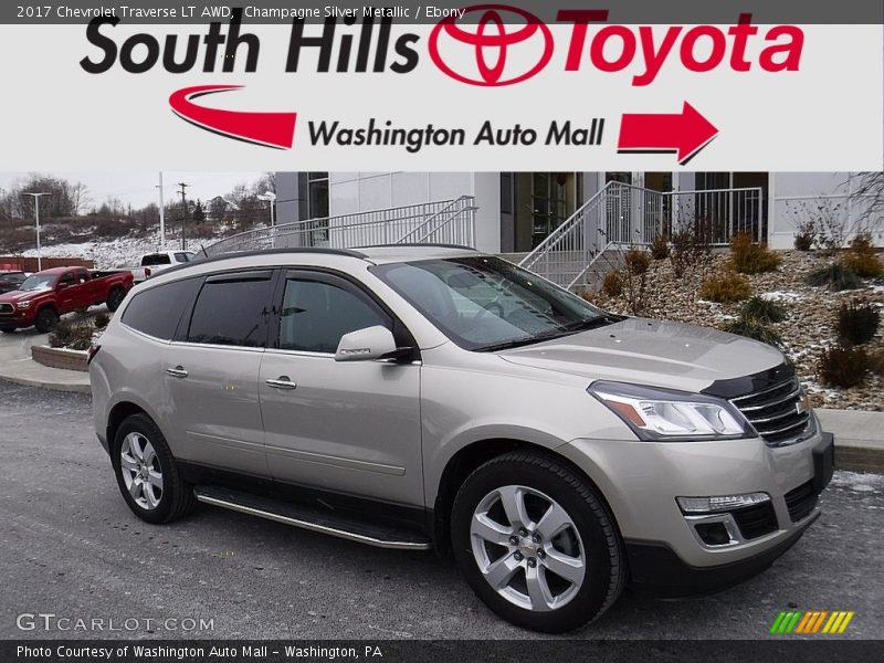 Champagne Silver Metallic / Ebony 2017 Chevrolet Traverse LT AWD