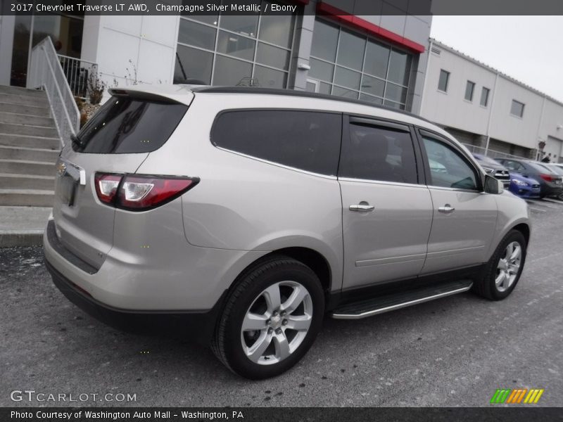 Champagne Silver Metallic / Ebony 2017 Chevrolet Traverse LT AWD
