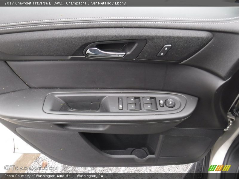 Champagne Silver Metallic / Ebony 2017 Chevrolet Traverse LT AWD