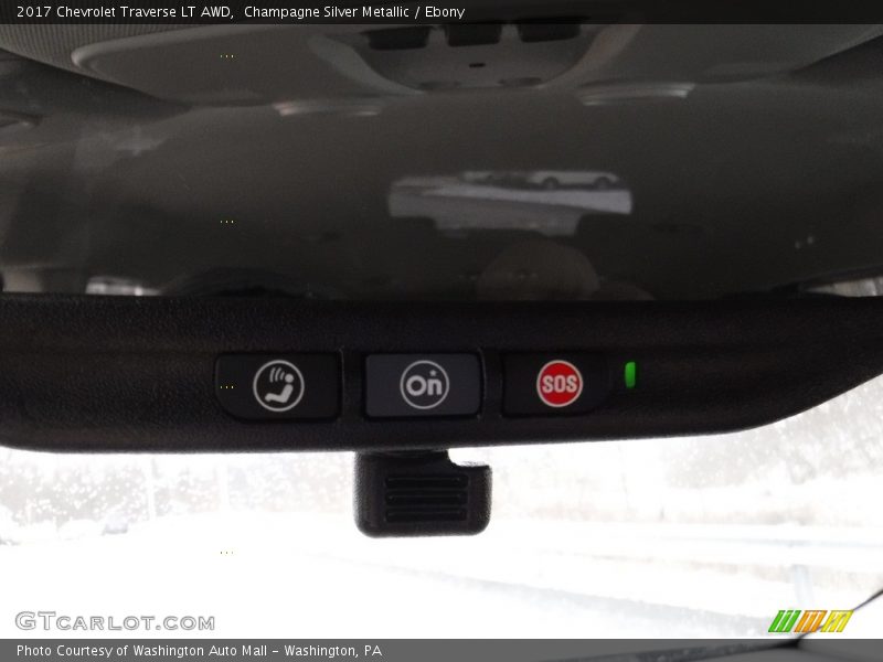 Champagne Silver Metallic / Ebony 2017 Chevrolet Traverse LT AWD