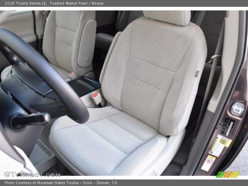 Toasted Walnut Pearl / Bisque 2018 Toyota Sienna LE