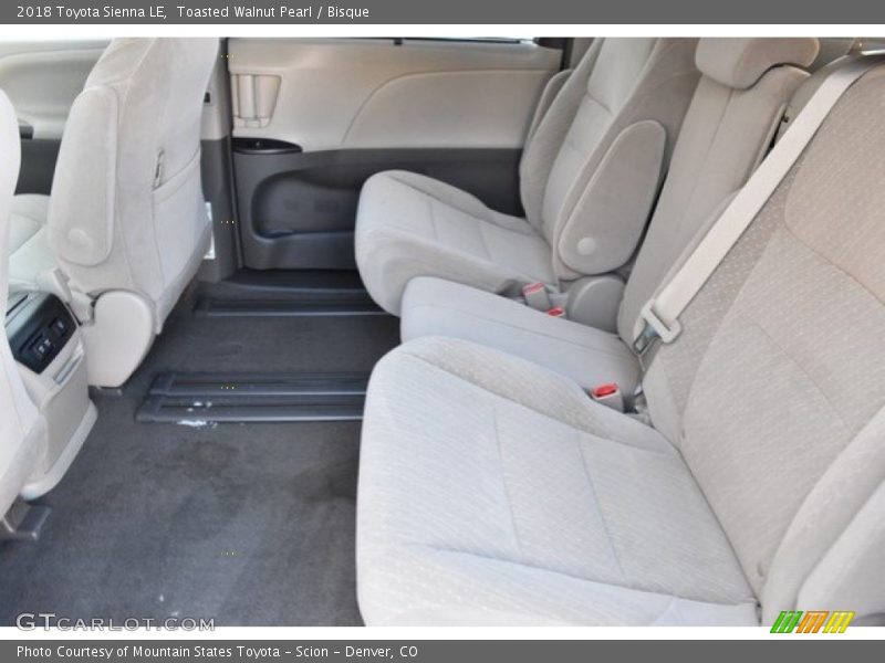 Toasted Walnut Pearl / Bisque 2018 Toyota Sienna LE