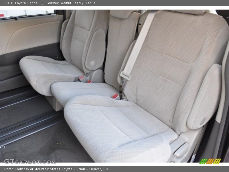 Toasted Walnut Pearl / Bisque 2018 Toyota Sienna LE