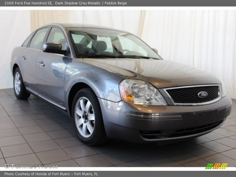 Dark Shadow Grey Metallic / Pebble Beige 2006 Ford Five Hundred SE