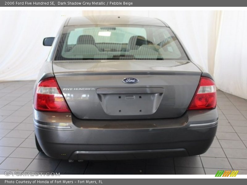 Dark Shadow Grey Metallic / Pebble Beige 2006 Ford Five Hundred SE