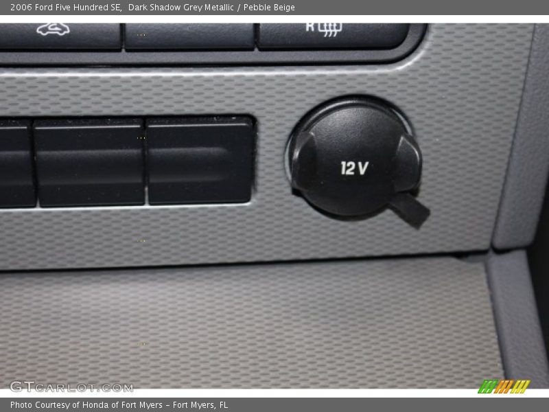 Dark Shadow Grey Metallic / Pebble Beige 2006 Ford Five Hundred SE