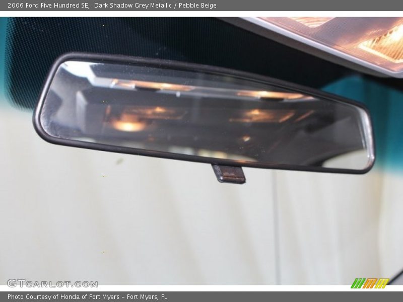 Dark Shadow Grey Metallic / Pebble Beige 2006 Ford Five Hundred SE