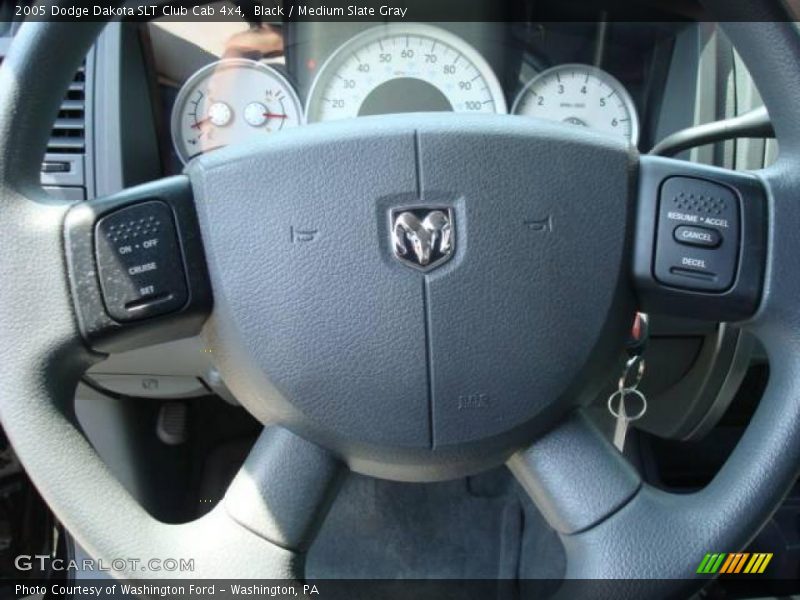 Black / Medium Slate Gray 2005 Dodge Dakota SLT Club Cab 4x4