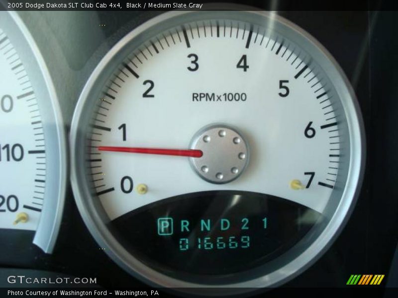 Black / Medium Slate Gray 2005 Dodge Dakota SLT Club Cab 4x4