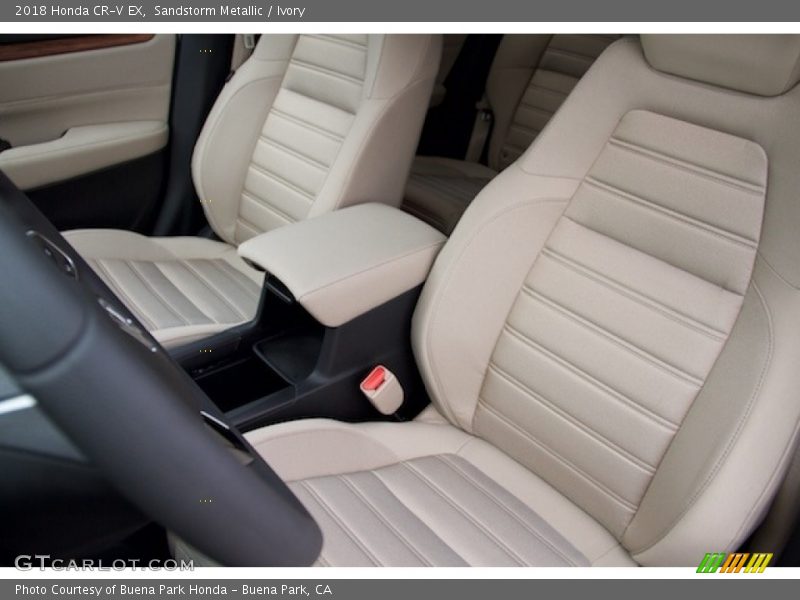 Sandstorm Metallic / Ivory 2018 Honda CR-V EX