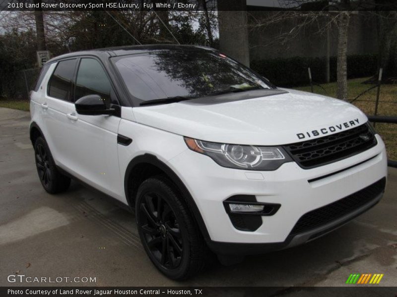 Front 3/4 View of 2018 Discovery Sport HSE Luxury