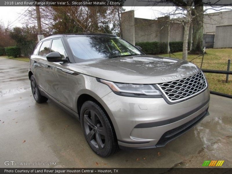 Silicon Silver Metallic / Ebony 2018 Land Rover Range Rover Velar S