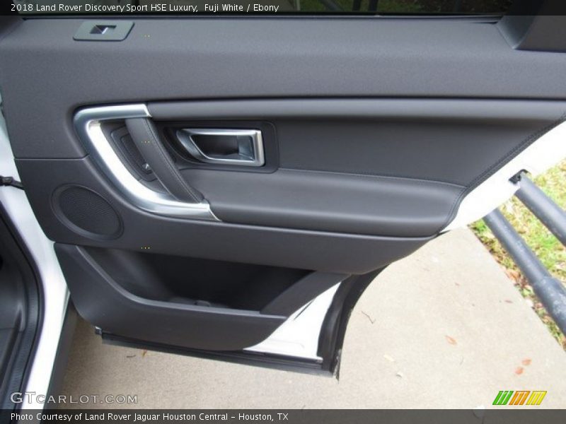 Fuji White / Ebony 2018 Land Rover Discovery Sport HSE Luxury