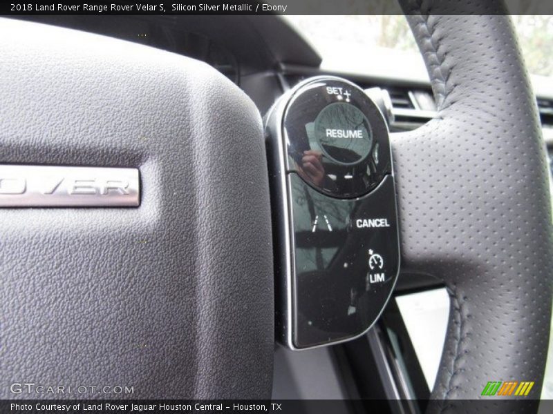 Silicon Silver Metallic / Ebony 2018 Land Rover Range Rover Velar S