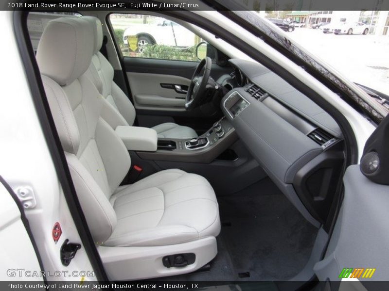  2018 Range Rover Evoque SE Lunar/Cirrus Interior