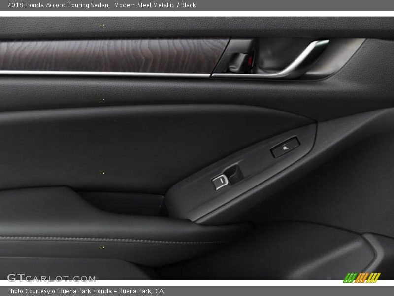 Modern Steel Metallic / Black 2018 Honda Accord Touring Sedan