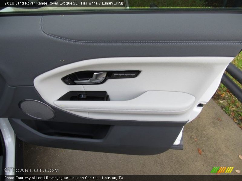 Fuji White / Lunar/Cirrus 2018 Land Rover Range Rover Evoque SE