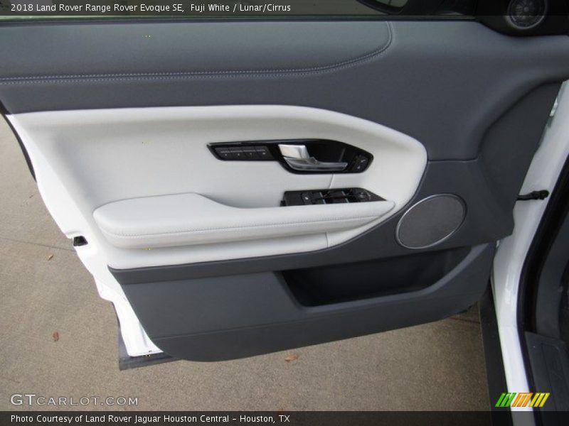 Fuji White / Lunar/Cirrus 2018 Land Rover Range Rover Evoque SE
