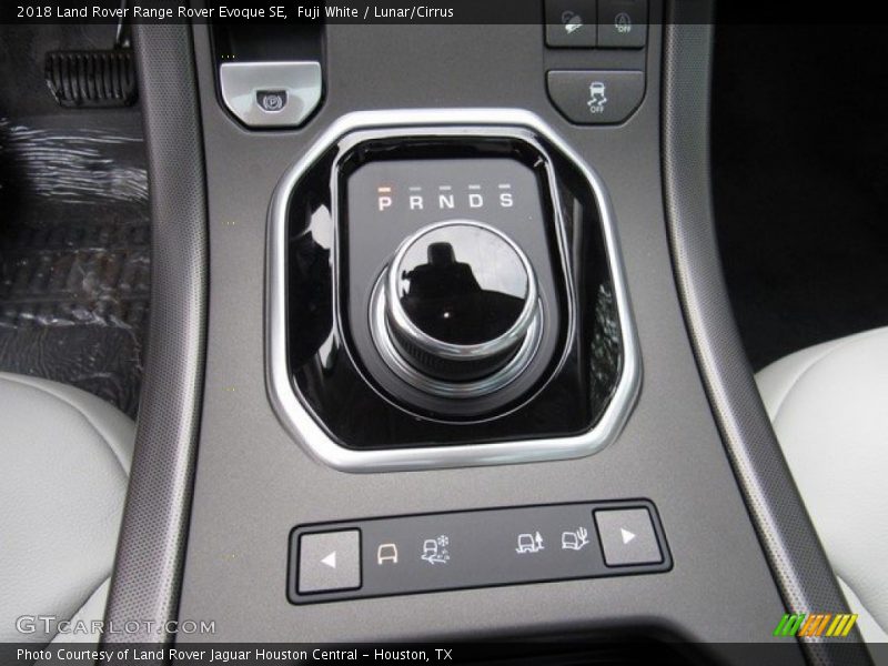 Fuji White / Lunar/Cirrus 2018 Land Rover Range Rover Evoque SE