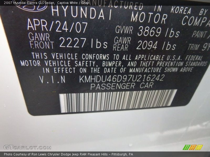 Captiva White / Gray 2007 Hyundai Elantra GLS Sedan