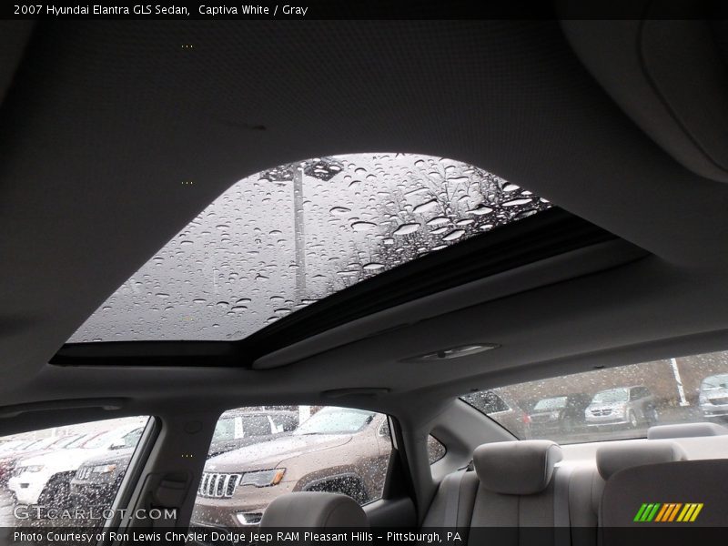 Captiva White / Gray 2007 Hyundai Elantra GLS Sedan