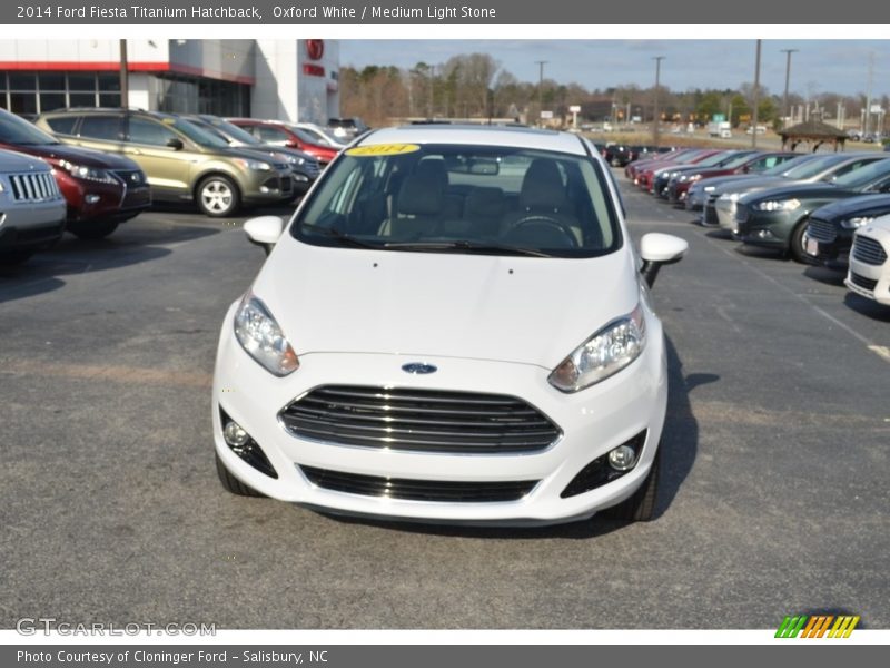 Oxford White / Medium Light Stone 2014 Ford Fiesta Titanium Hatchback